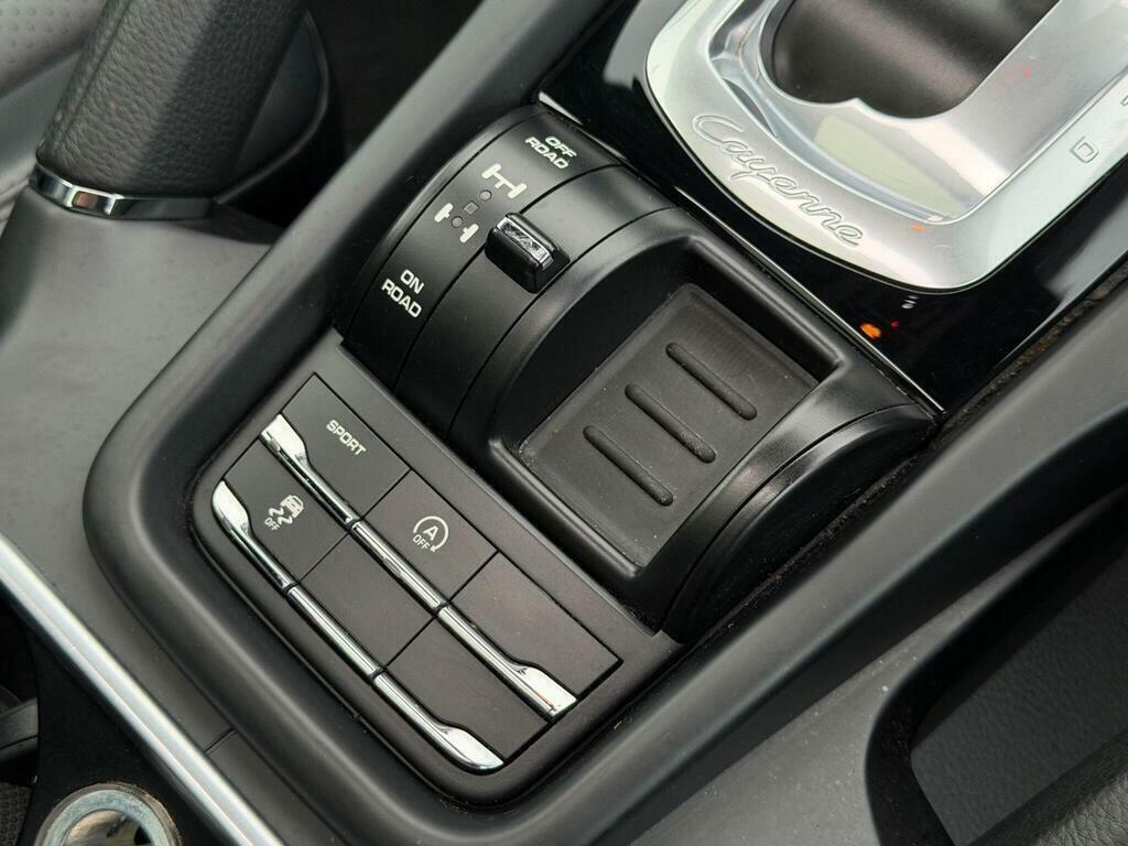 Porsche Cayenne Black #37