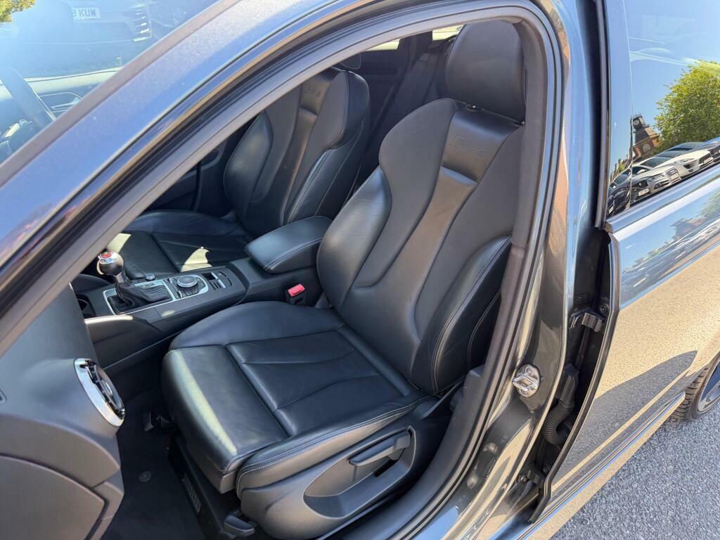 Audi RS3 Hatchback 2.5 Blue #18