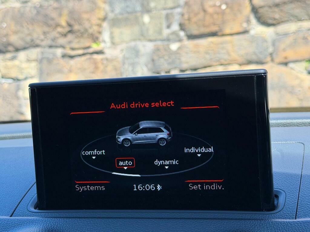 Audi RS3 Hatchback 2.5 Blue #29