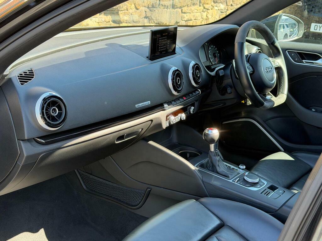 Audi RS3 Hatchback 2.5 Blue #14