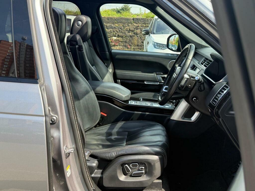 Land Rover Range Rover Vogue Se Black #15