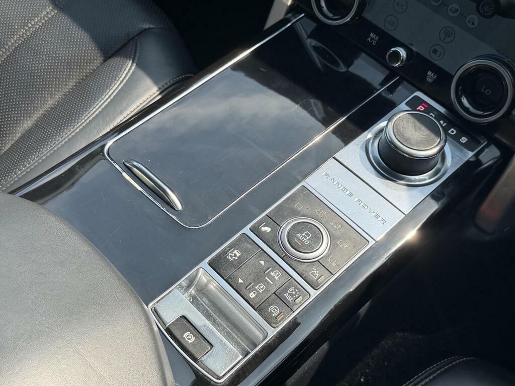 Land Rover Range Rover Vogue Se Black #40