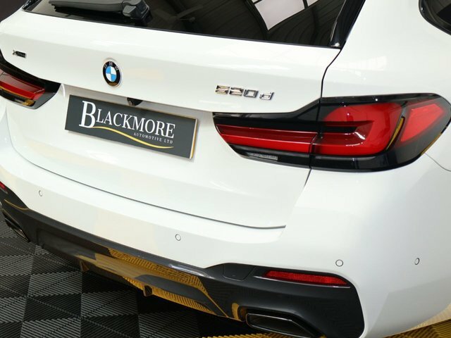 BMW 5 Series 2022 22 2.0 520D M Sport Touring Xdrive Mht Step PL22ZKX White #4