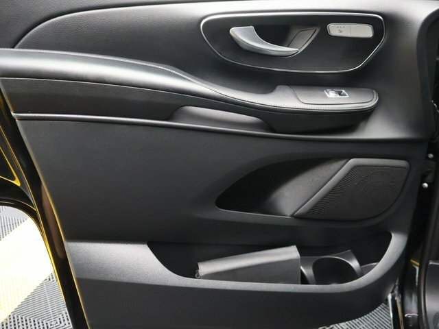 Mercedes-Benz V Class V250 Se Bluetec Black #29