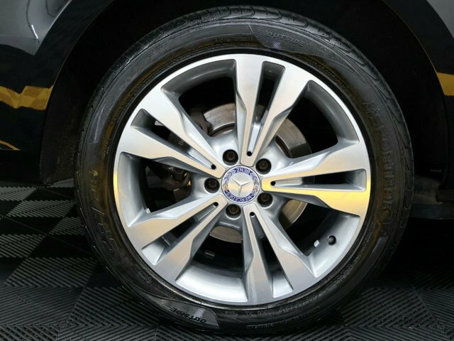 Mercedes-Benz V Class V250 Se Bluetec Black #33