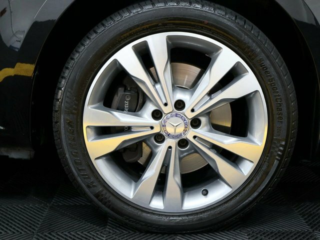 Mercedes-Benz V Class V250 Se Bluetec Black #34