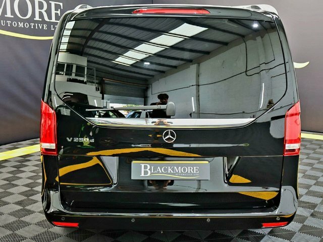 Mercedes-Benz V Class V250 Se Bluetec Black #19