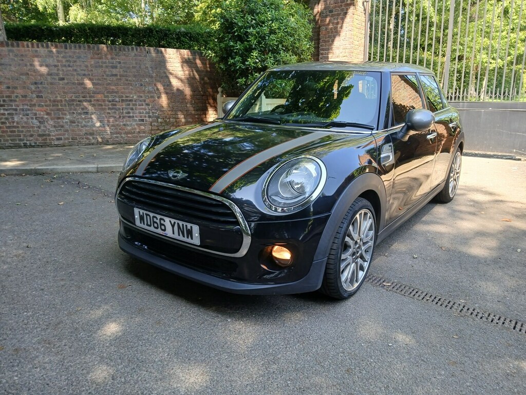 Mini Hatch 1.5 Cooper D Seven 5Dr. Ulez Compliant WD66YNW Black #4
