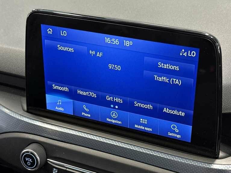 Ford Focus 1.0 Ecoboost Hybrid Mhev 155 Active X Edition MT70LPZ White #2