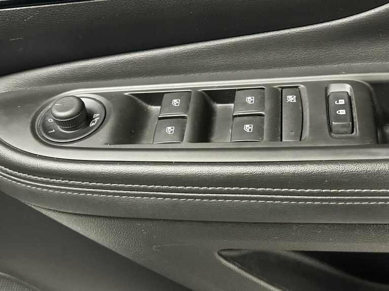 Vauxhall Mokka Suv Silver #32