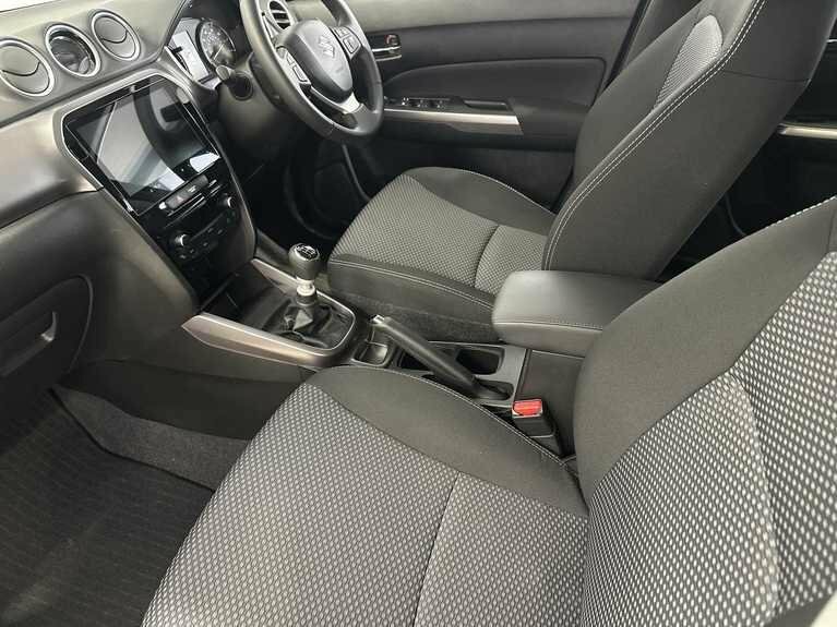 Suzuki Vitara 1.4 Boosterjet Mild Hybrid Motion  #3