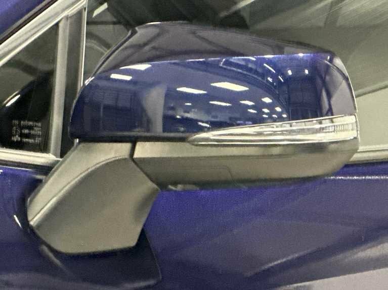 Suzuki Across 2.5 Phev E-four Cvt Red #8