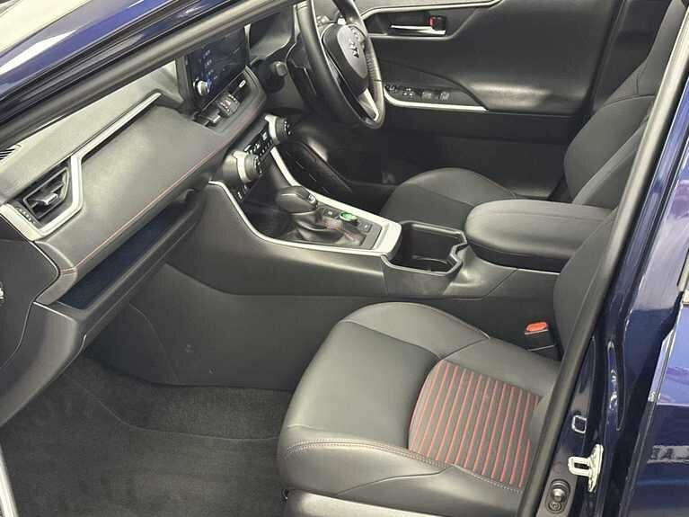 Suzuki Across 2.5 Phev E-four Cvt Red #26