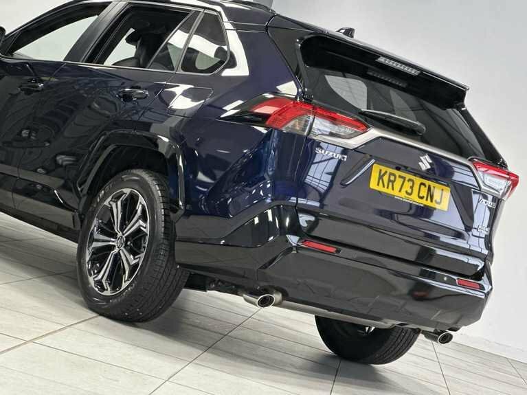 Suzuki Across 2.5 Phev E-four Cvt Red #18