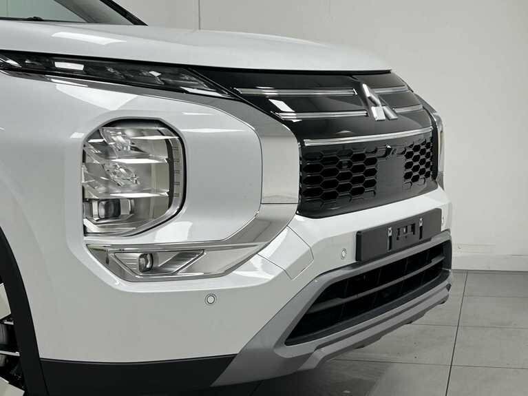 Mitsubishi Outlander Phev 2.4 Phev Nativa #3