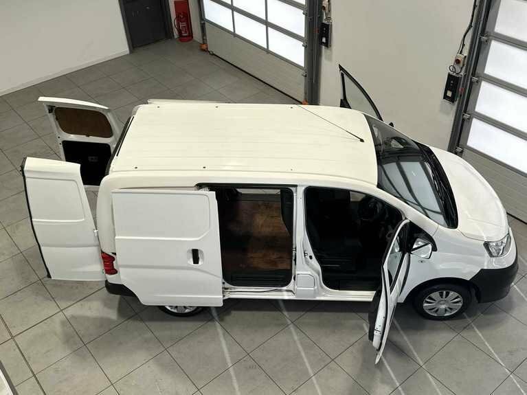 Nissan NV200 0.0 E Tekna Rapid 108 Bhp White #18