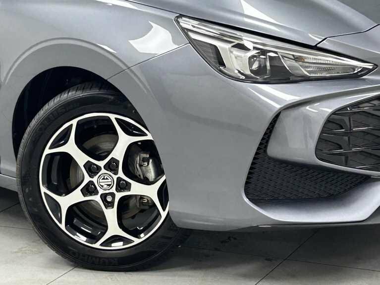 MG MG3 1.5 Hybrid Trophy LA75HMO #2