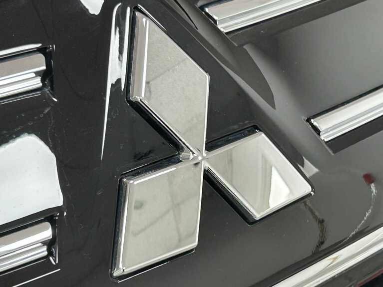 Mitsubishi Outlander Phev Nativa 2.4 #4
