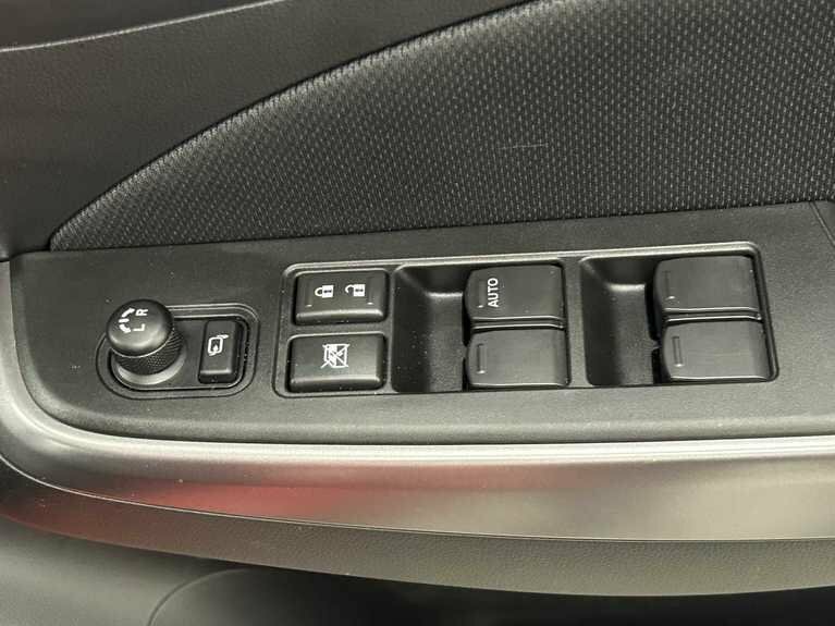 Suzuki Swift 1.2 Dualjet 83 12V Hybrid Sz5 Black #30