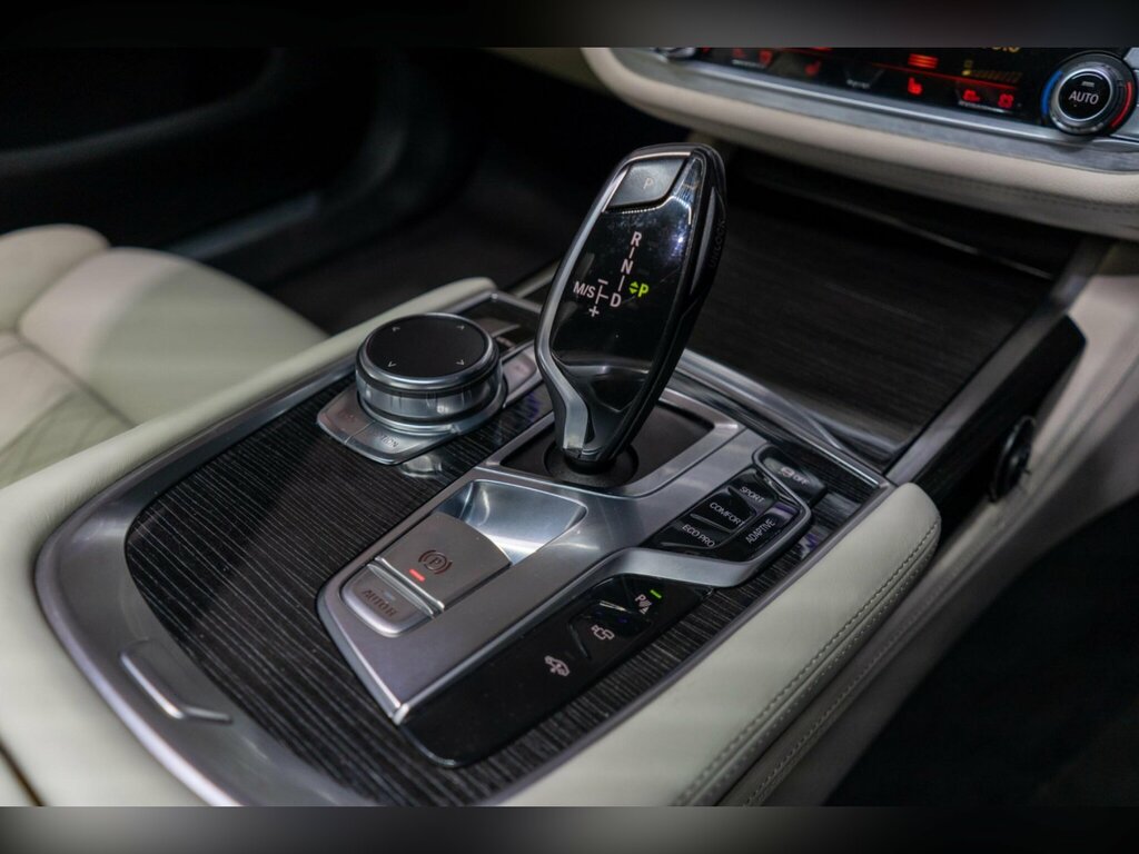 BMW 7 Series 3.0 730D Xdrive Euro 6 Ss Silver #10