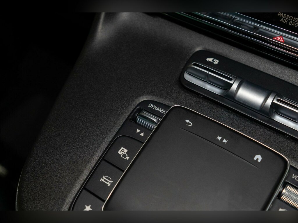 Mercedes-Benz V Class Mpv Black #32