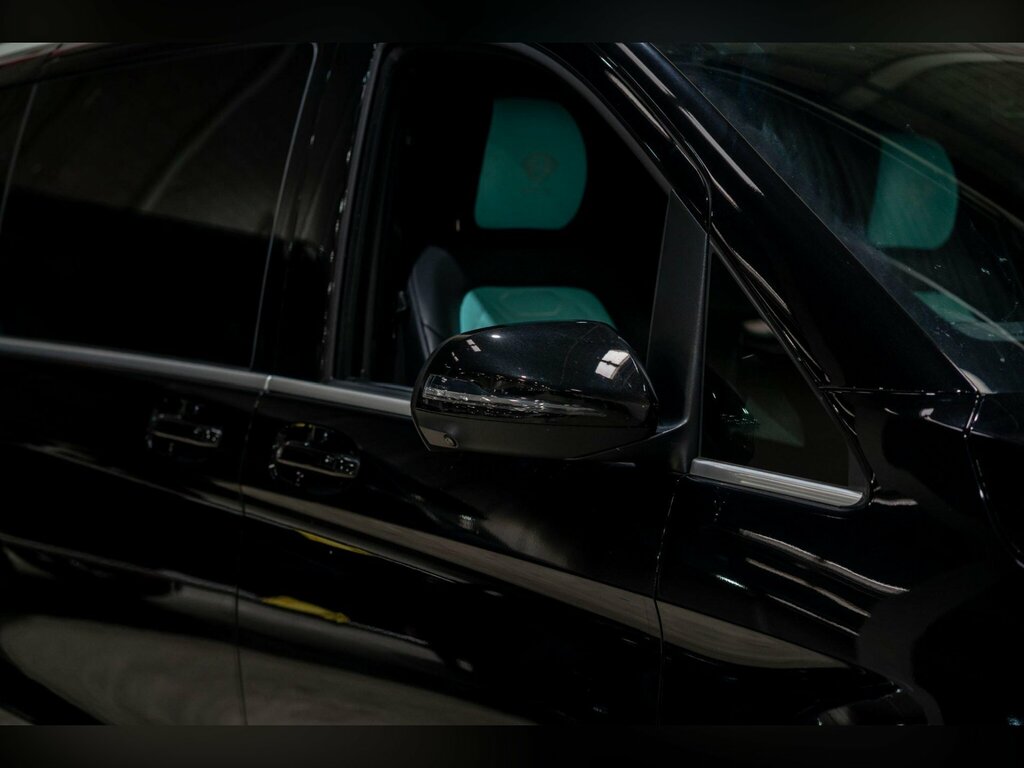 Mercedes-Benz V Class Mpv Black #41