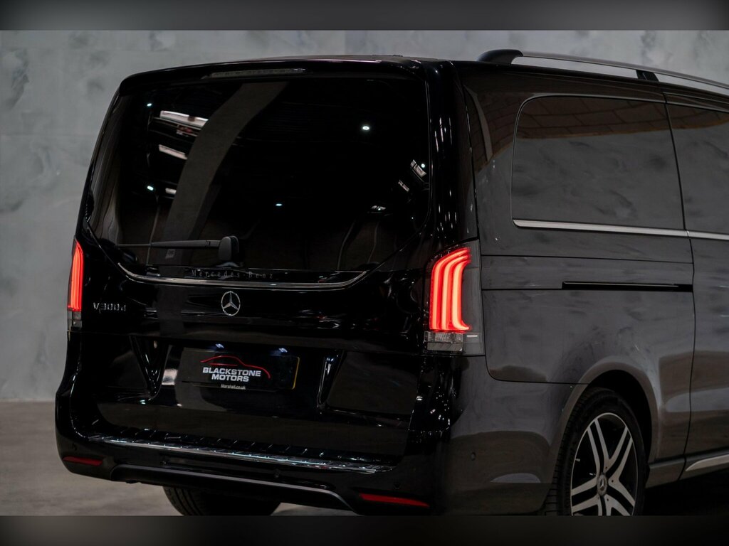 Mercedes-Benz V Class Mpv Black #42