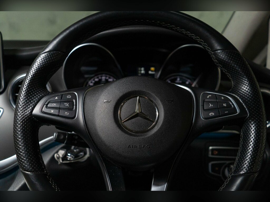 Mercedes-Benz V Class Black #27