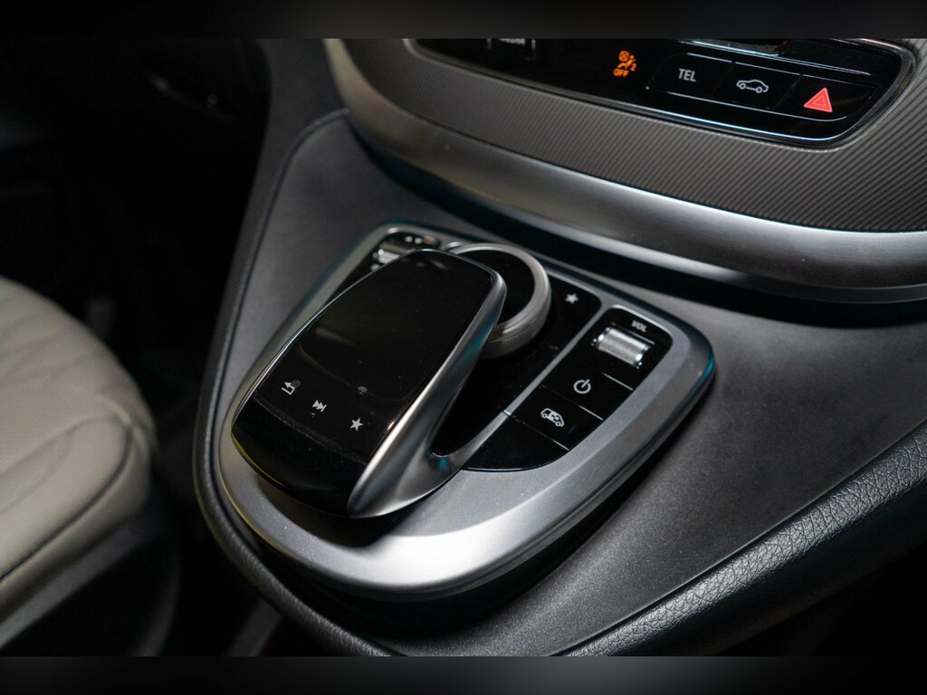 Mercedes-Benz V Class Black #23