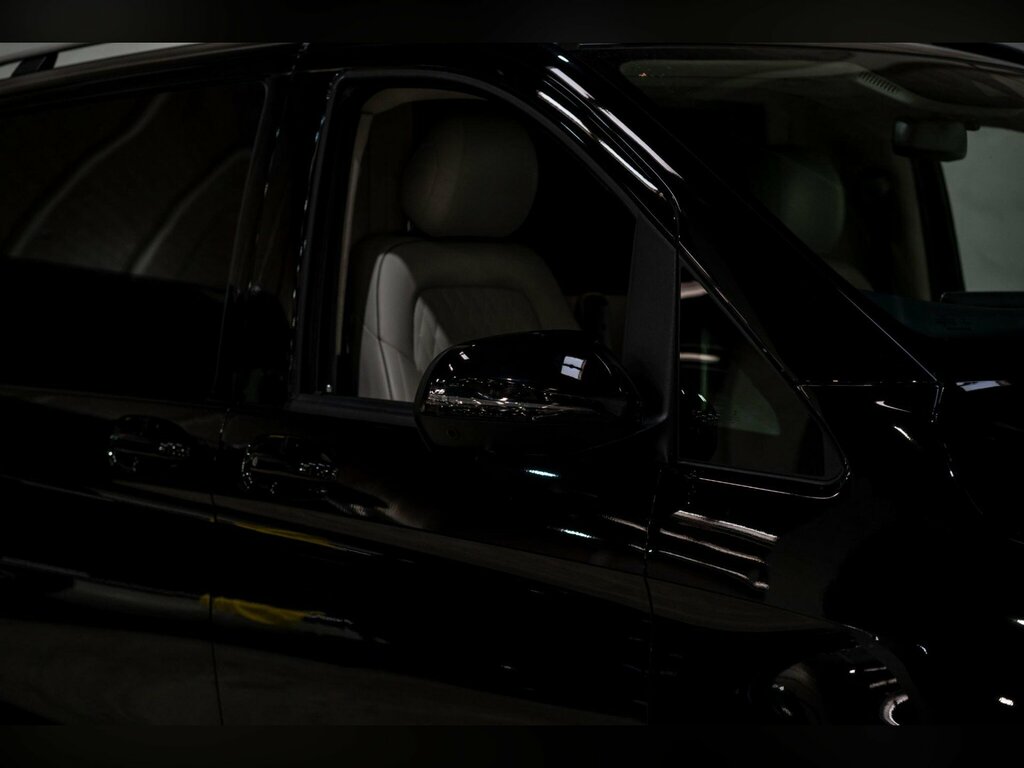 Mercedes-Benz V Class Black #37