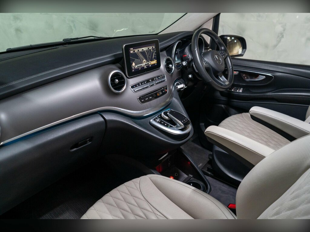 Mercedes-Benz V Class Black #15