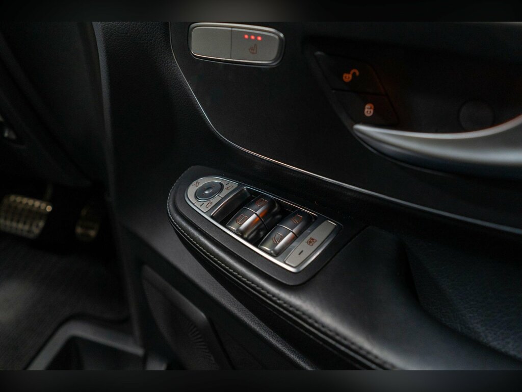 Mercedes-Benz V Class Black #31
