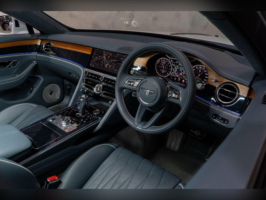 Bentley Flying Spur V8 Mulliner Driving Specification #11