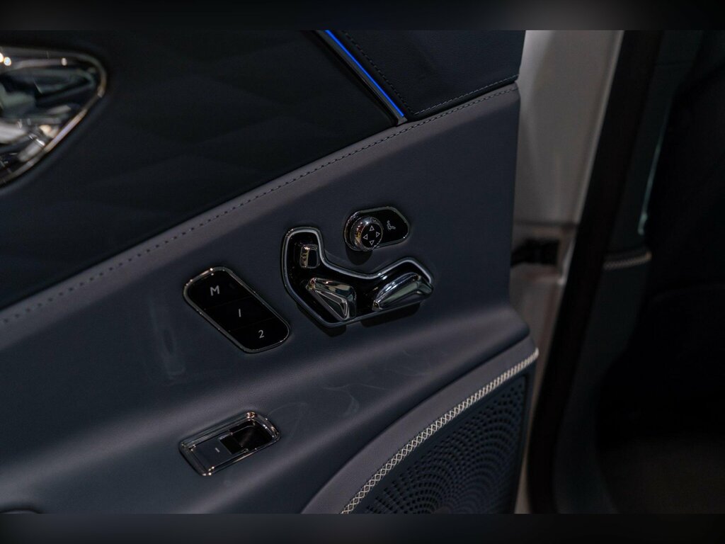 Bentley Flying Spur V8 Mulliner Driving Specification #22