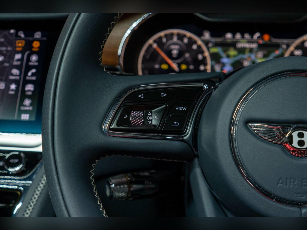 Bentley Flying Spur V8 Mulliner Driving Specification #40