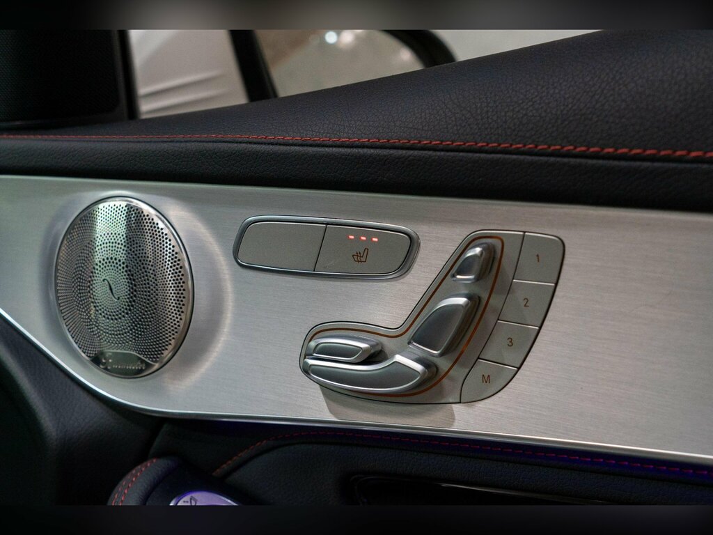 Mercedes-Benz GLC Class 3.0 Glc43 V6 Amg Premium Plus Coupe G-tronic 4M White #3