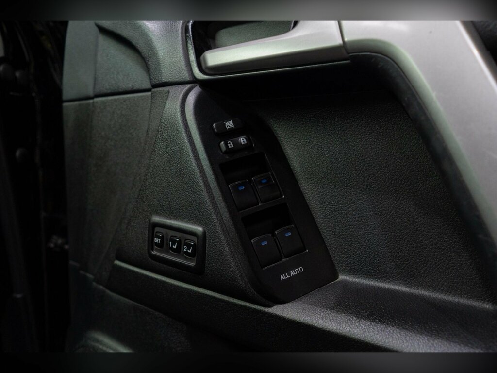 Toyota Land Cruiser D Active Black #30