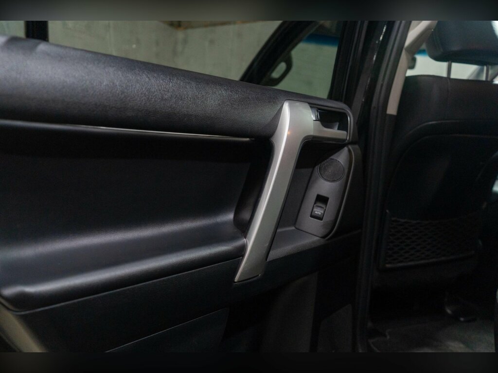 Toyota Land Cruiser D Active Black #33
