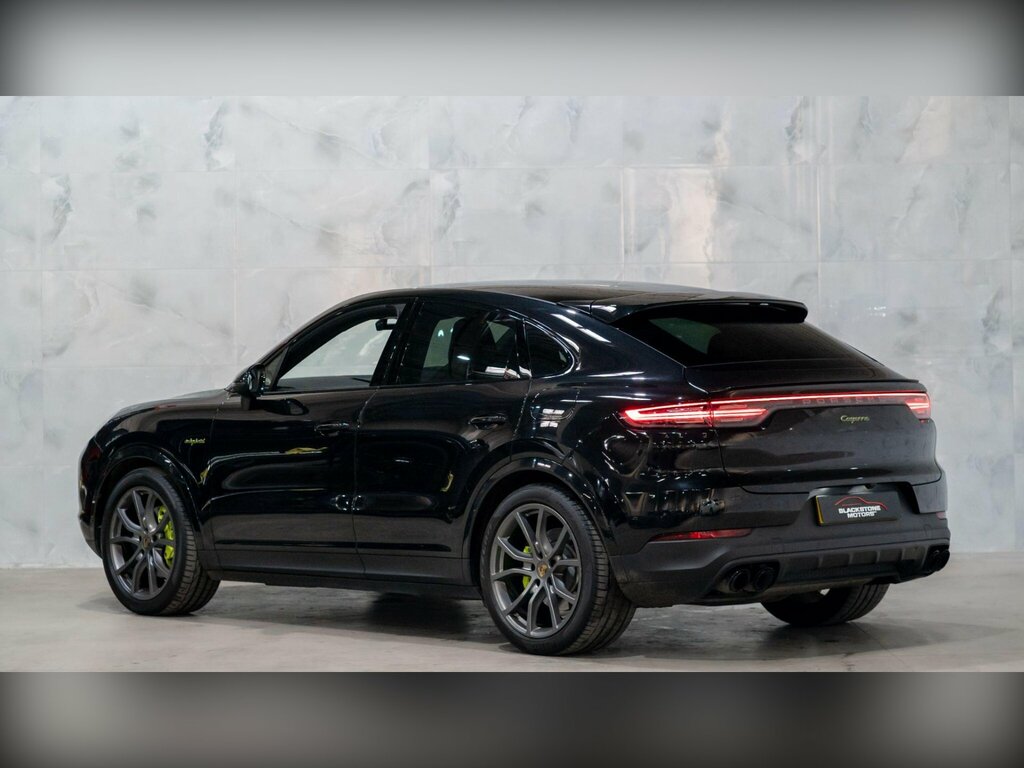 Porsche Cayenne 3.0 V6 E-hybrid 17.9Kwh Platinum Edition Tiptronic Black #4