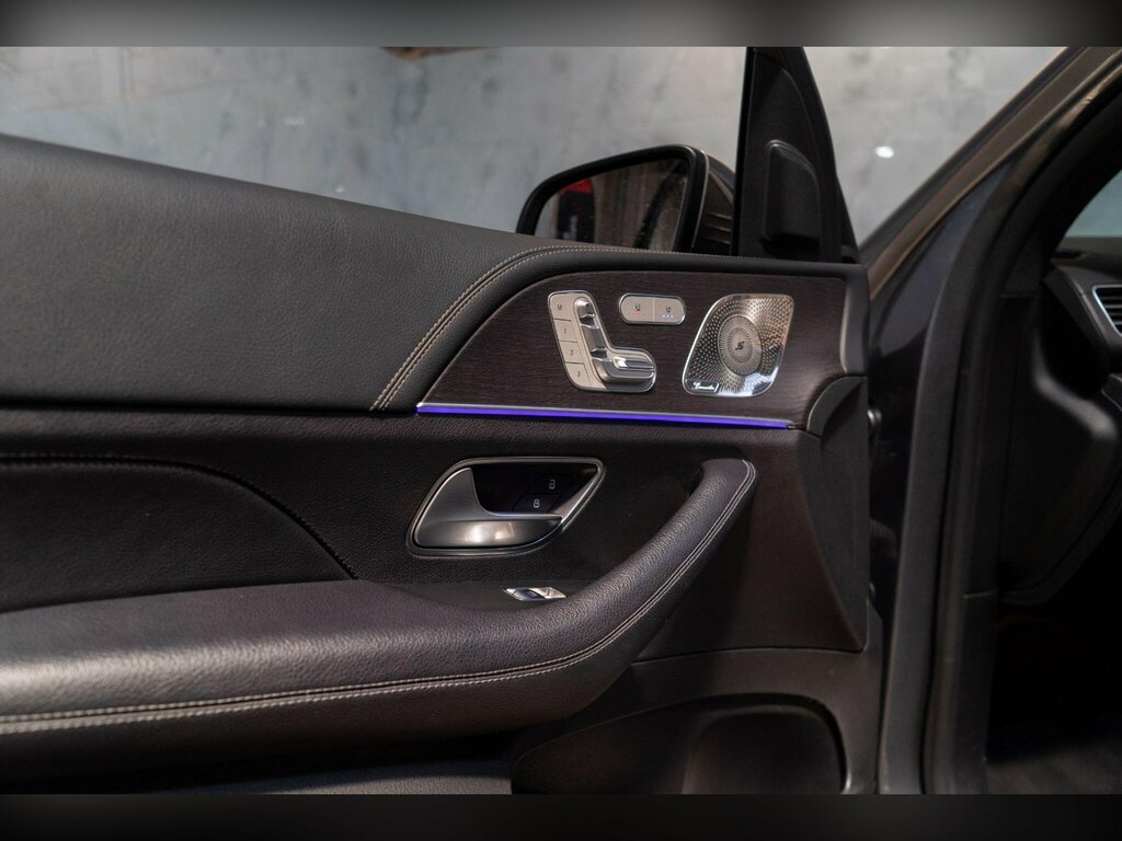 Mercedes-Benz GLS Class 2020 20 2.9 Black #40