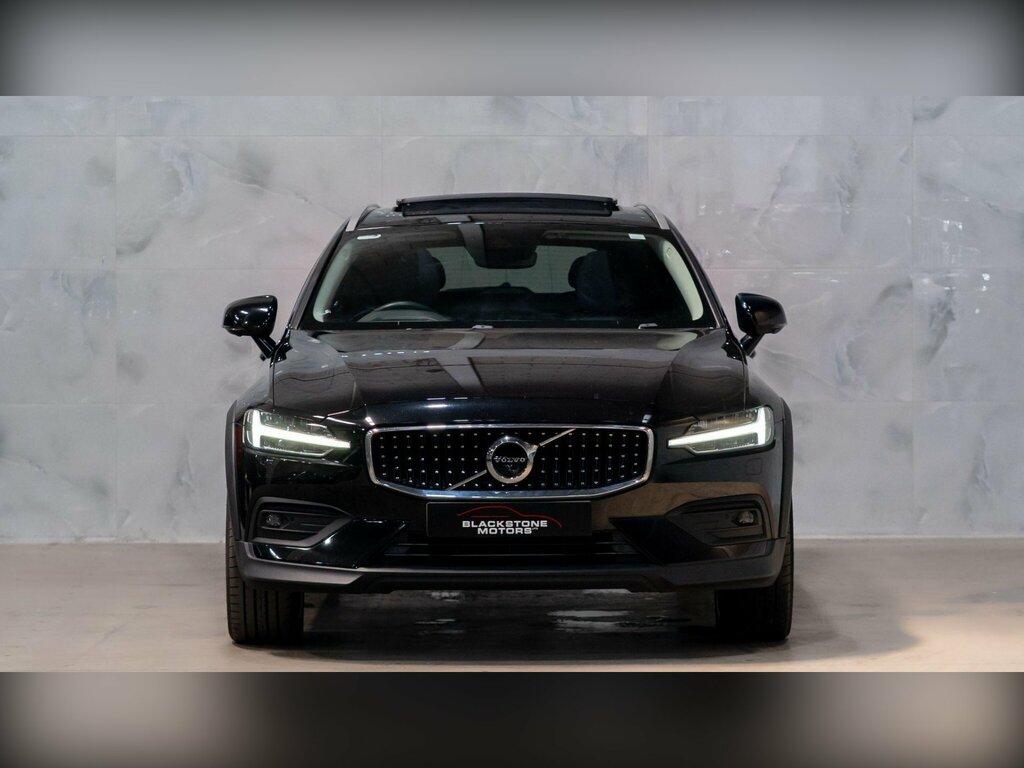 Volvo V60 2.0 D4 Plus Awd Euro 6 Ss Black #2