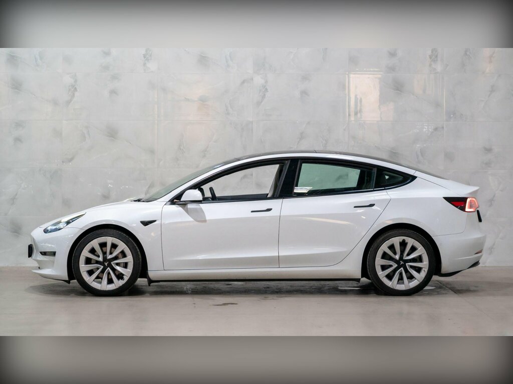 Tesla Model 3 Dual Motor Long Range 4Wde White #4