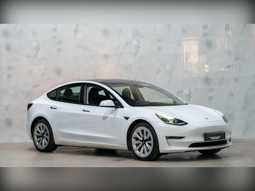 Tesla Model 3 Dual Motor Long Range 4Wde White