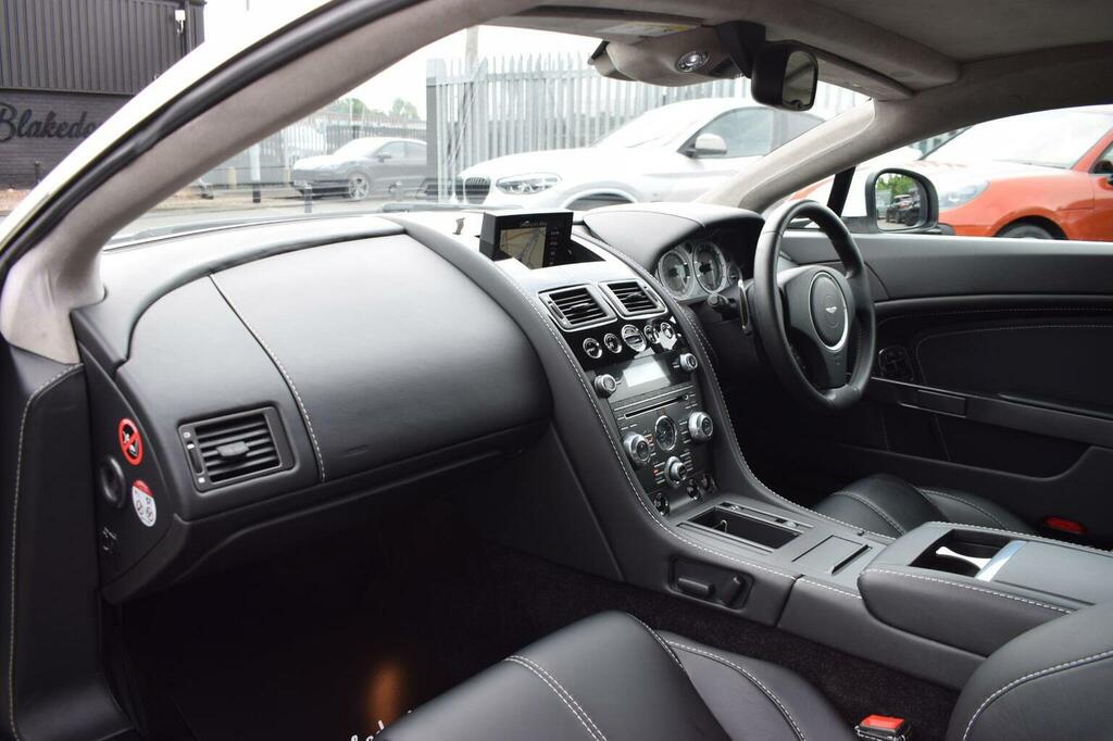 Aston Martin Vantage V12 S Sportshift Euro 5 Yellow #8