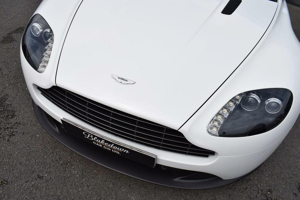 Aston Martin Vantage V12 S Sportshift Euro 5 Yellow #37