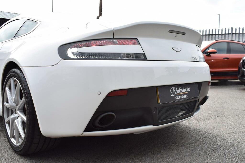 Aston Martin Vantage V12 S Sportshift Euro 5 Yellow #25