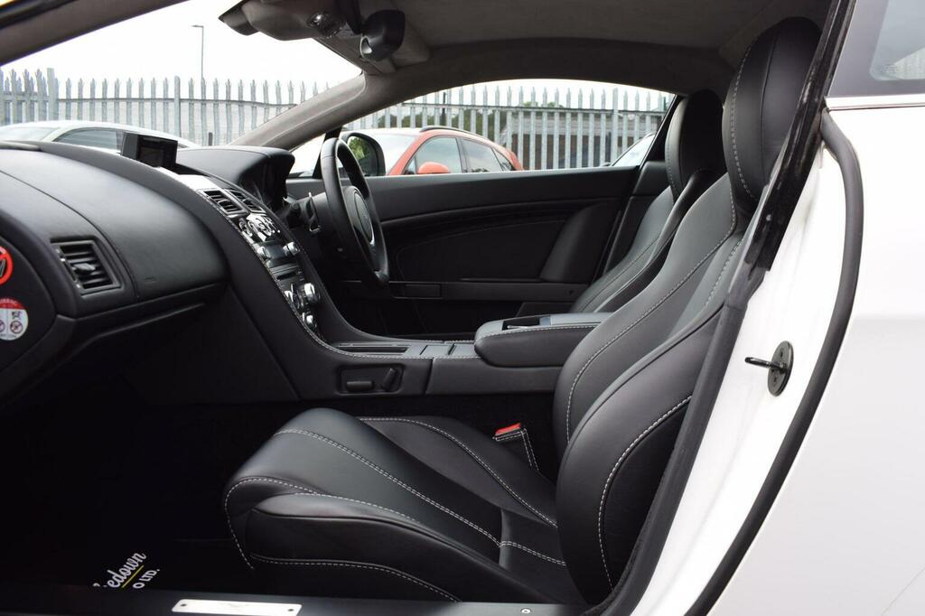 Aston Martin Vantage V12 S Sportshift Euro 5 Yellow #10