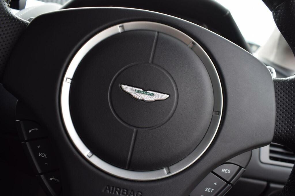 Aston Martin Vantage V12 S Sportshift Euro 5 Yellow #16