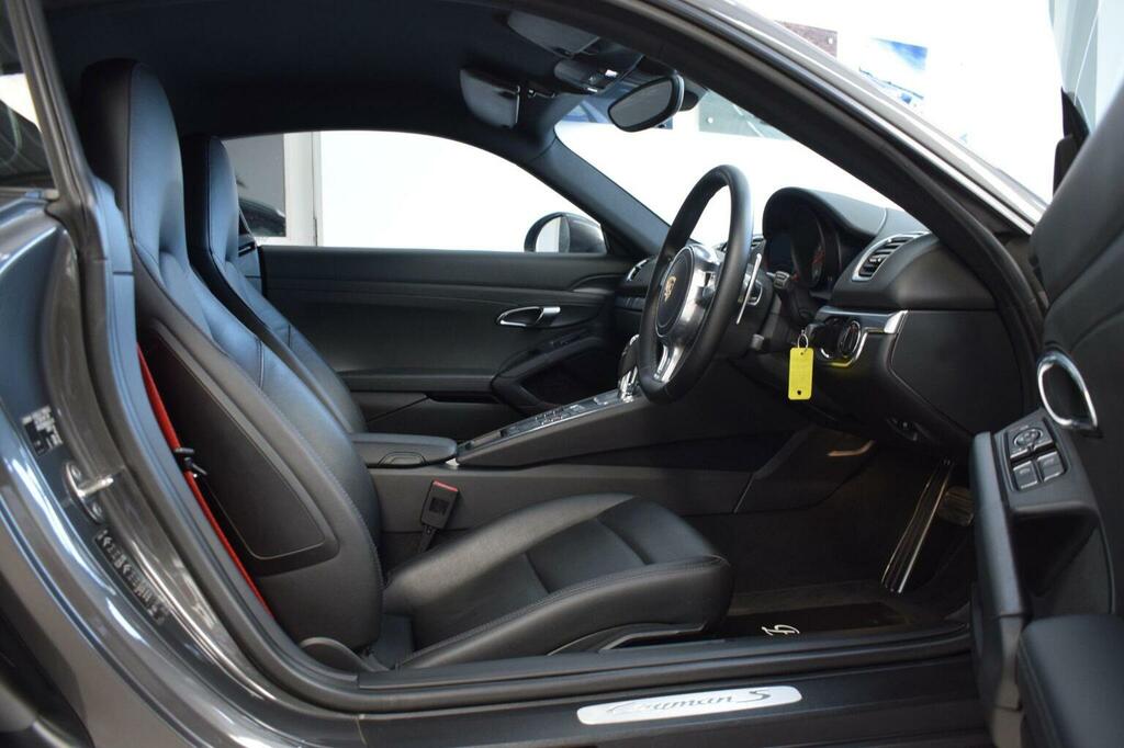 Porsche Cayman Coupe  #10