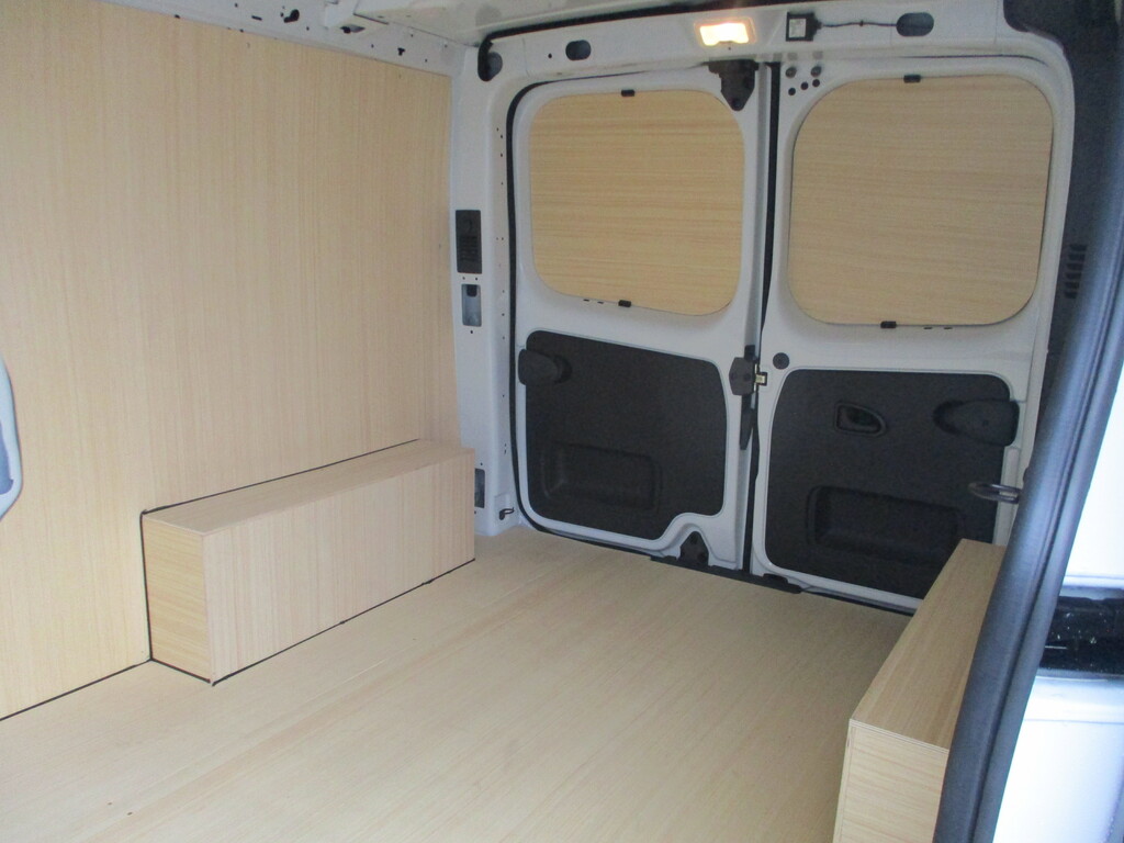Nissan  Diesel  #15